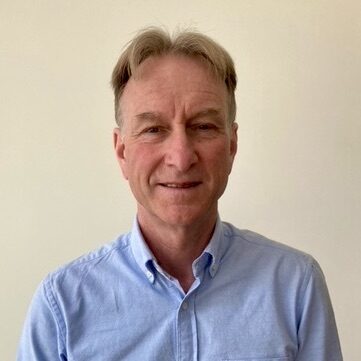 Alan MacLeod